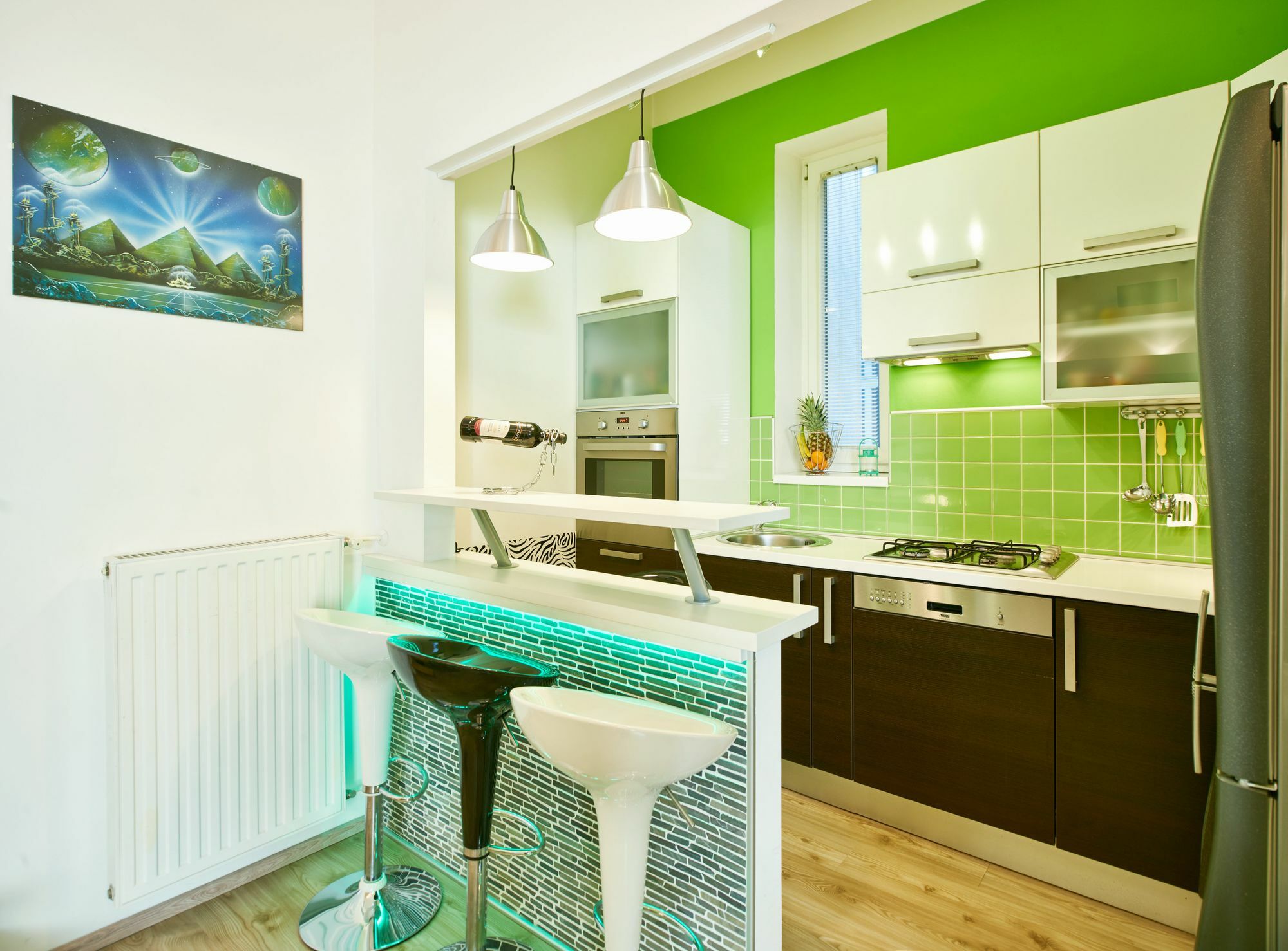 Studio Apartment Green Wall Apartment